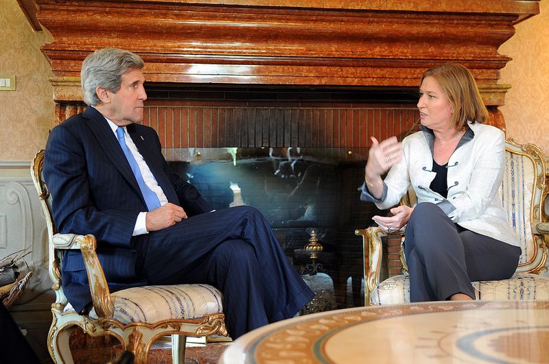 U.S. Secretary of State John Kerry and Israel's Justice Minister Tzipi Livni