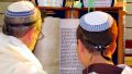 Torah_Reading_Sephardic_custom