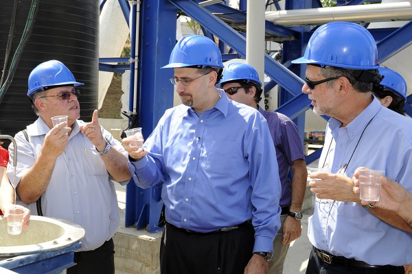 US Ambassador-Daniel Shapiro-Visits-Hadera Desalination Plant