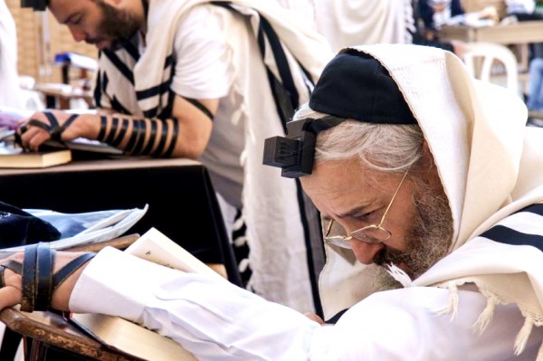 Prayer-Kotel-Tefillin-Phylacteries