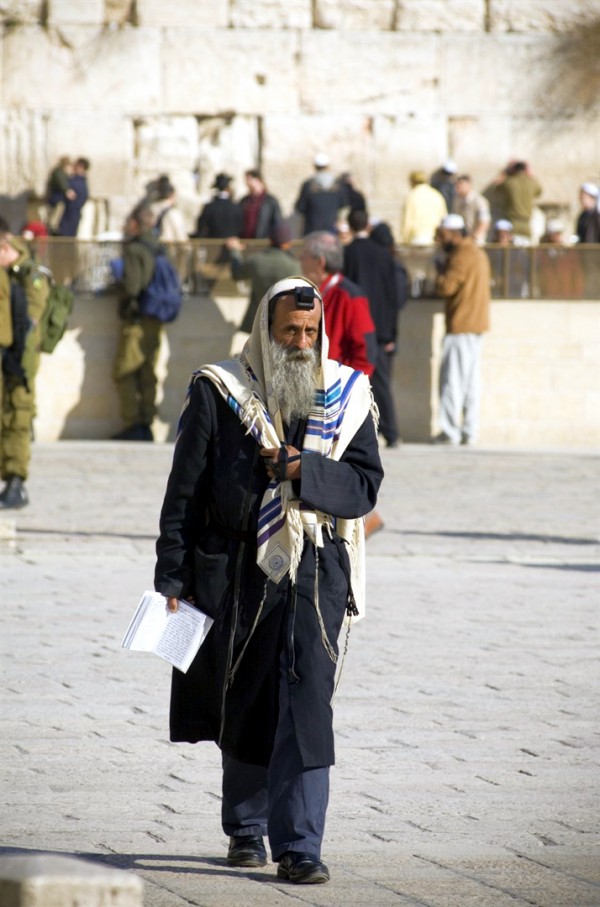 Jewish man-tallit-shawl-tefillin-morning prayer