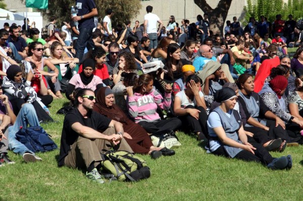 Jewish and Arab Israeli Tel Aviv University students