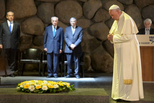 Pope Francis, Yad Vashem, living memorial to the Holocaust