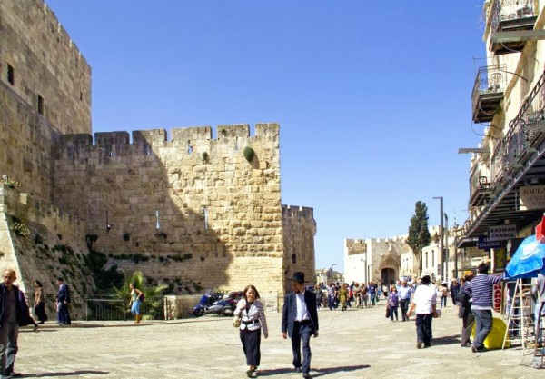 Orthodox-Couple-Citadel of David-Yaffa Gate