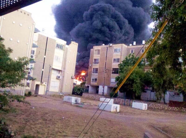 Sderot factory-burns-Hamas rocket strike