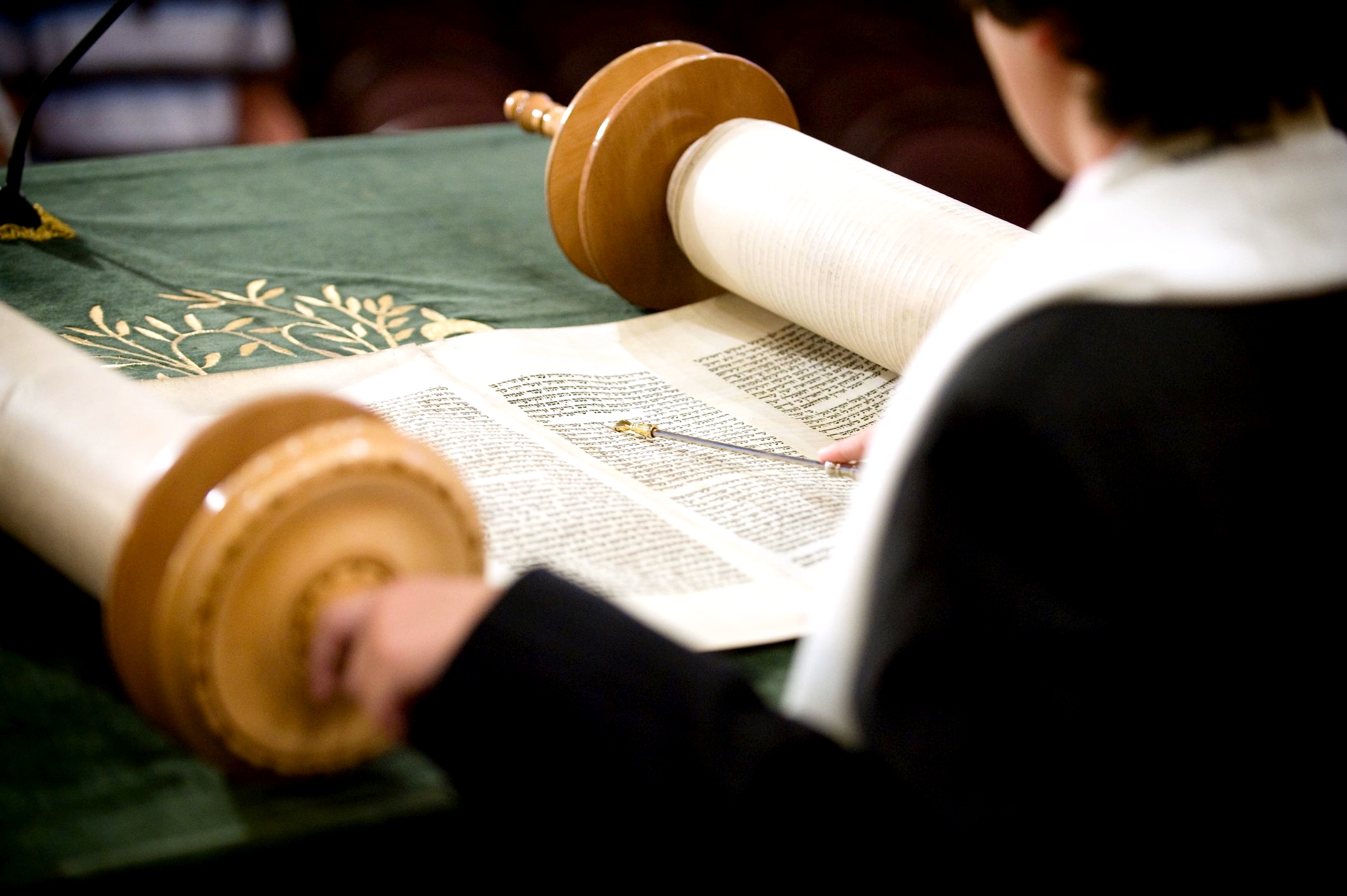 Reading from the Torah scroll