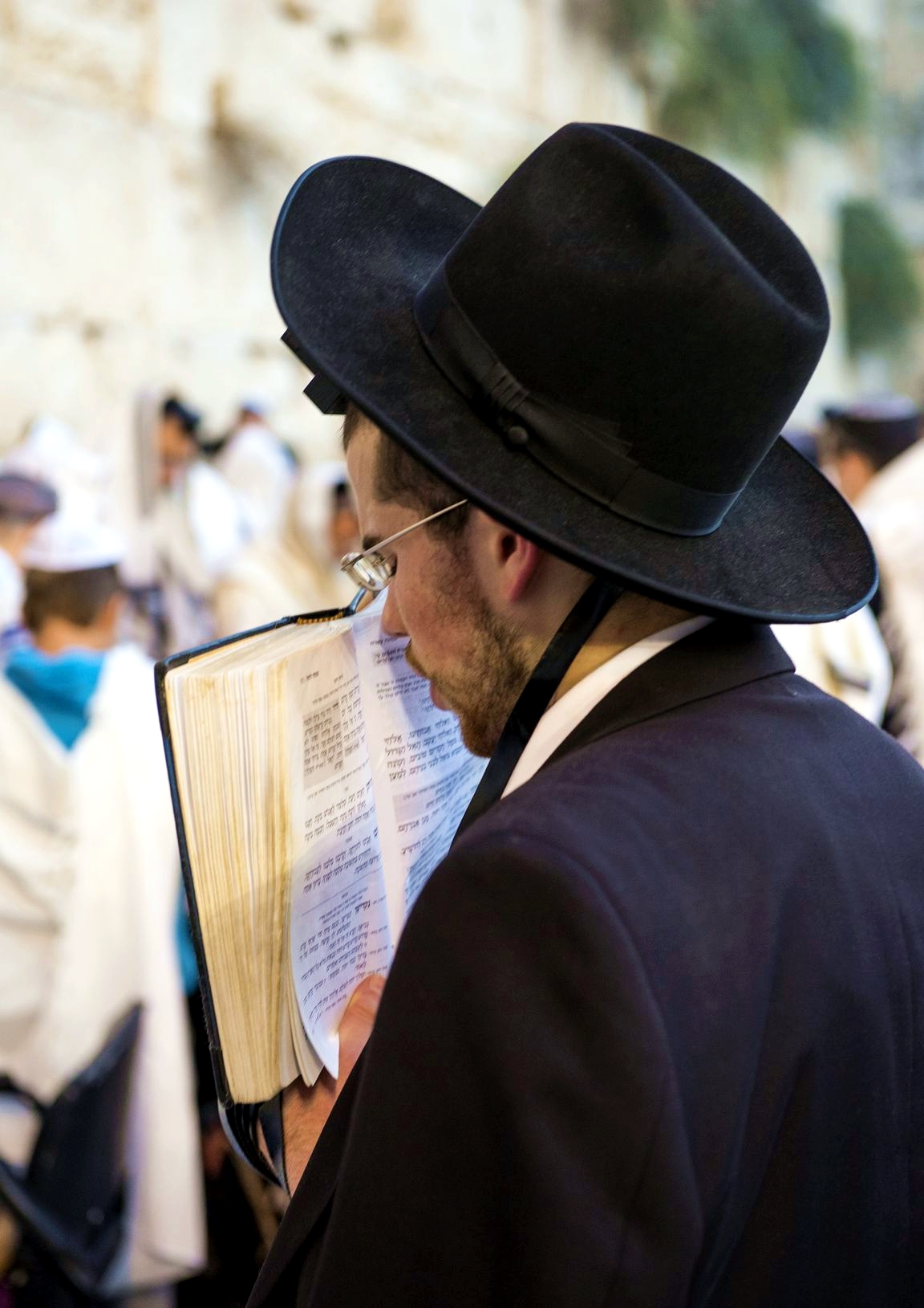 Selichot prayer forgiveness western wailing wall jerusalem