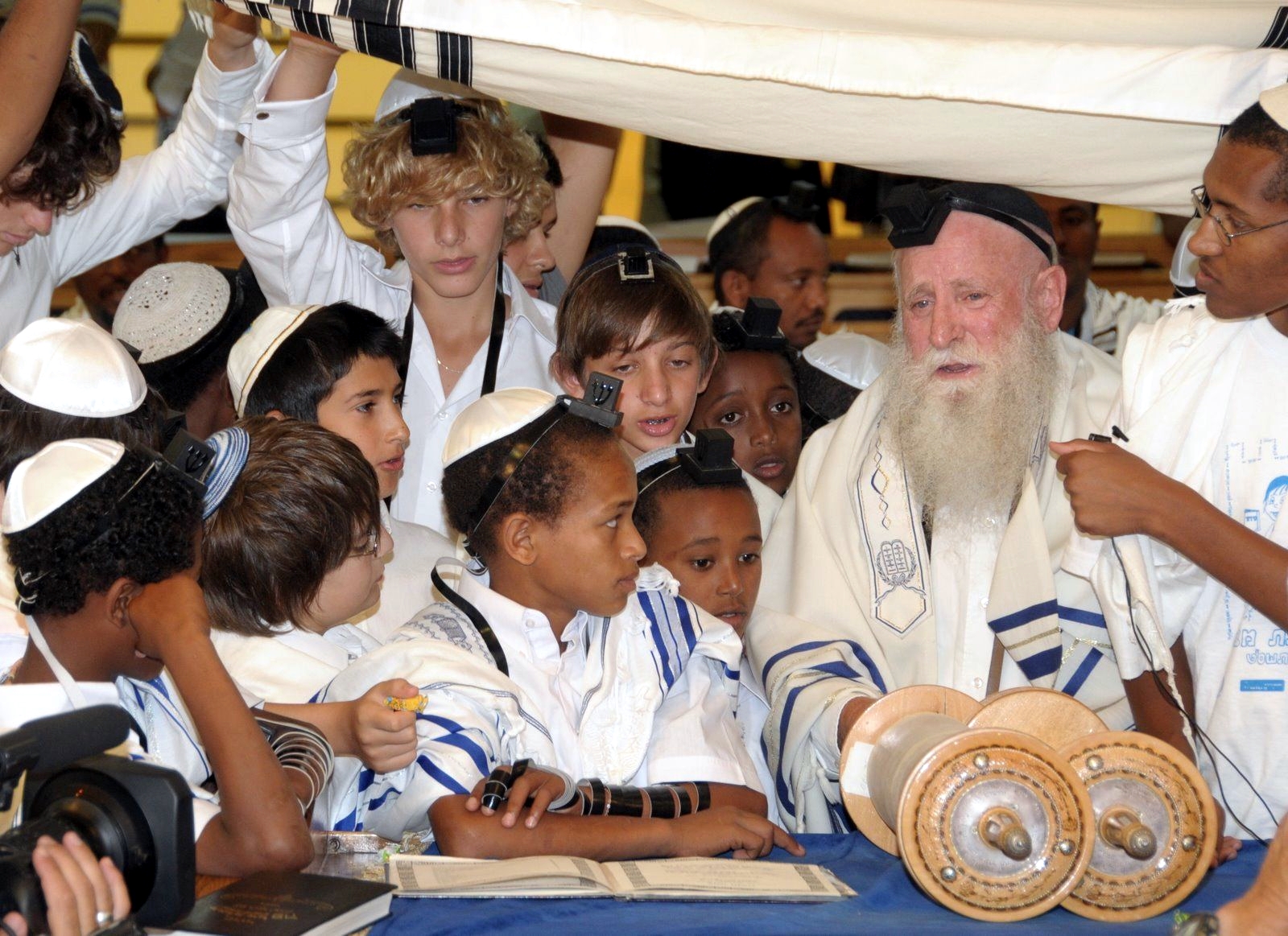 UK-Ethiopian-olim bar mitzvah