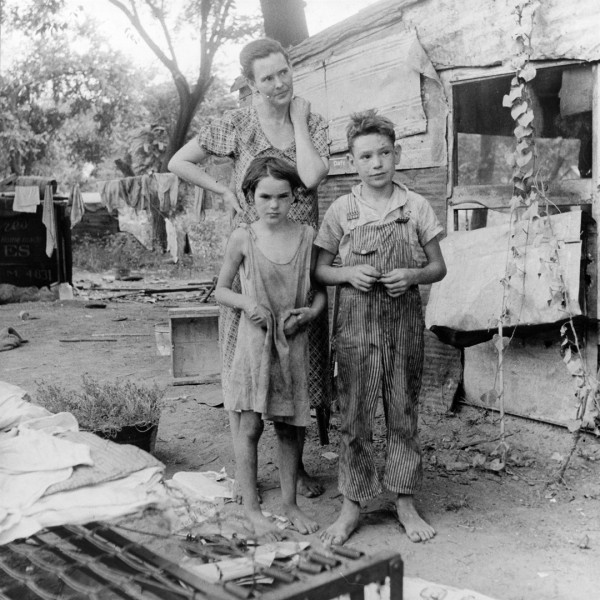 Poor mother and children, Oklahoma, 1936 by Dorothea Lange mother-children-Dorothea Lange-Great Depression-poverty
