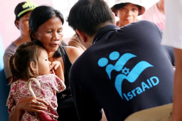 Philippines_IsraAid_Typhoon