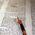 Torah and yad (Torah pointer) (Photo by Alexander Smolianitski)