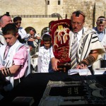 Jewish prayer-Kotel-Torah