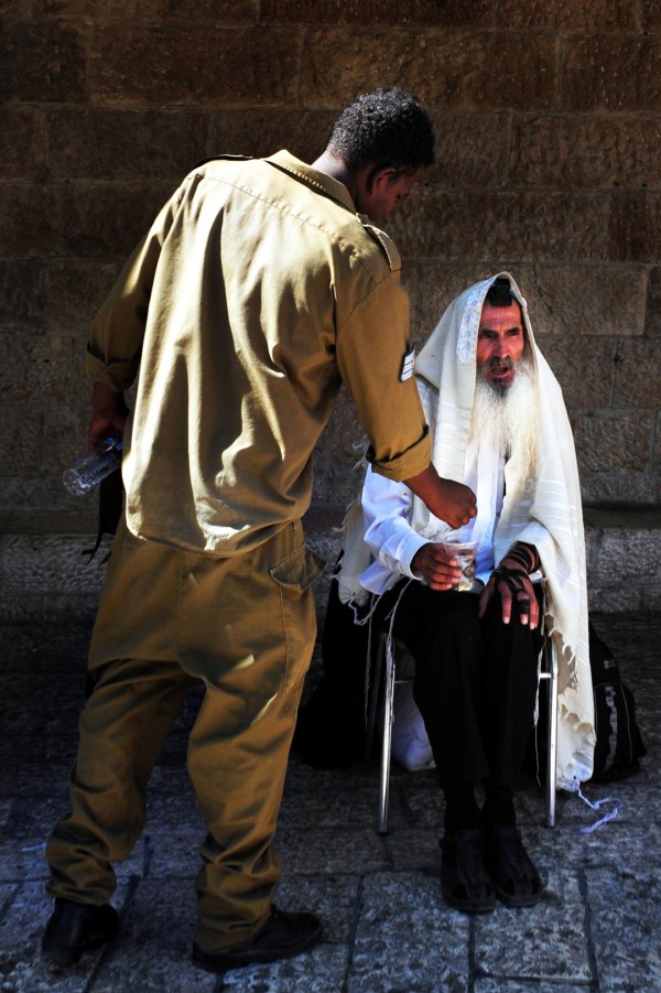 tzedakah-Israel-elder-chesed