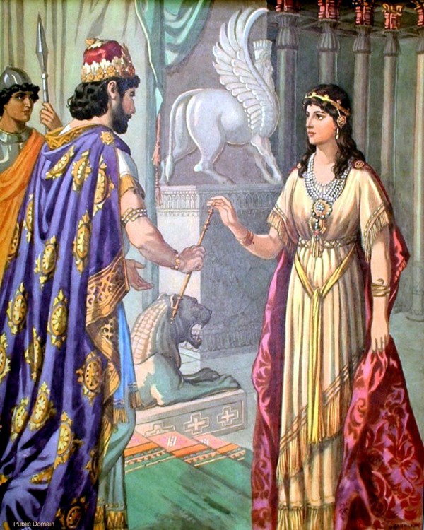 Esther comes before the king_women of valor