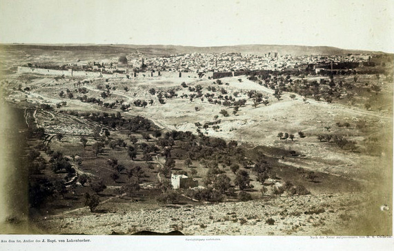 Jerusalem from the northeast (1859–1861), with the Dome of the Rock and Al-Aqsa at the left. Notice the vacant, unkempt land beyond the Old City walls.